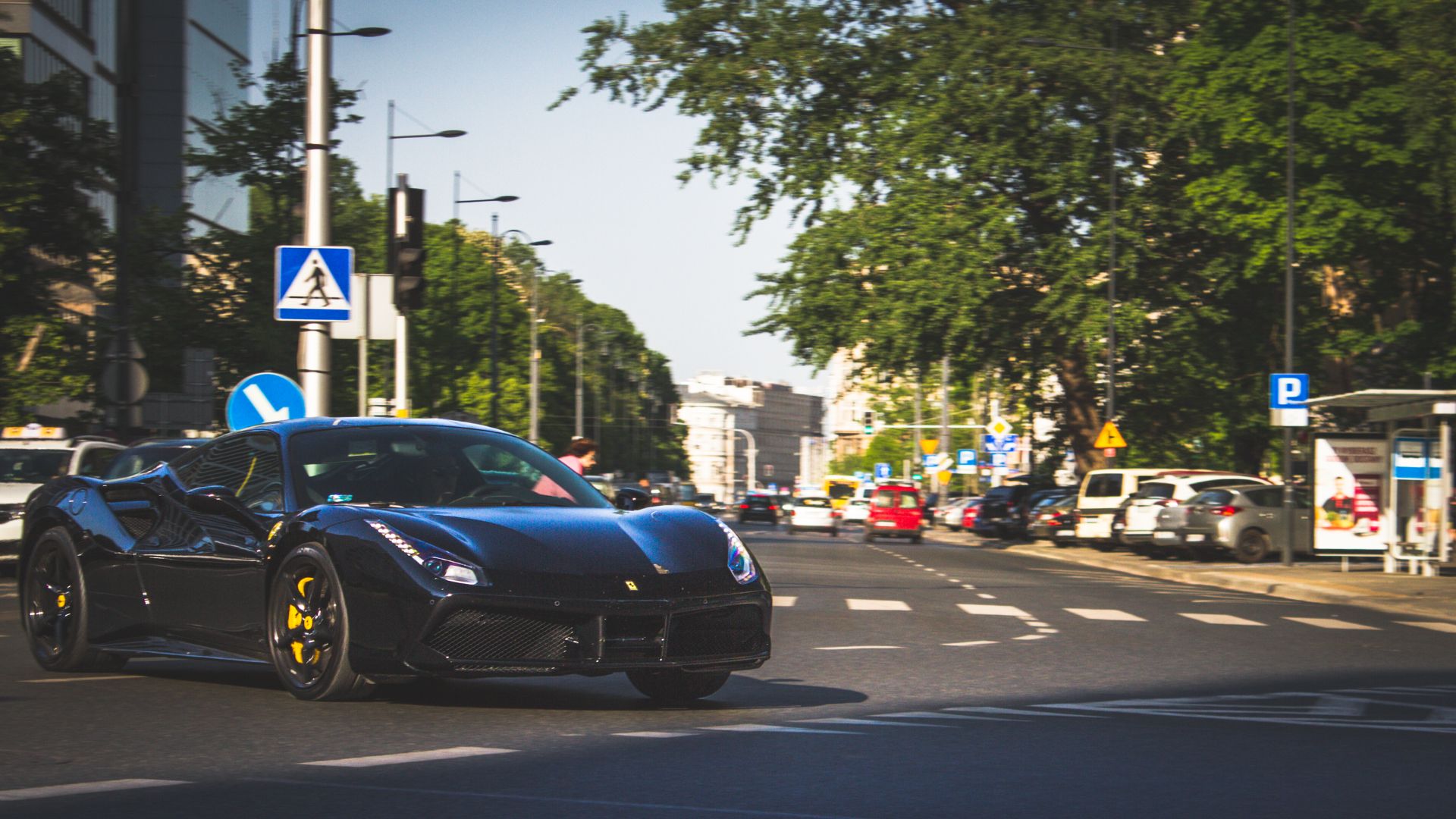 Viaggiare in Stile: Le Auto di Lusso nel Noleggio a Lungo Termine