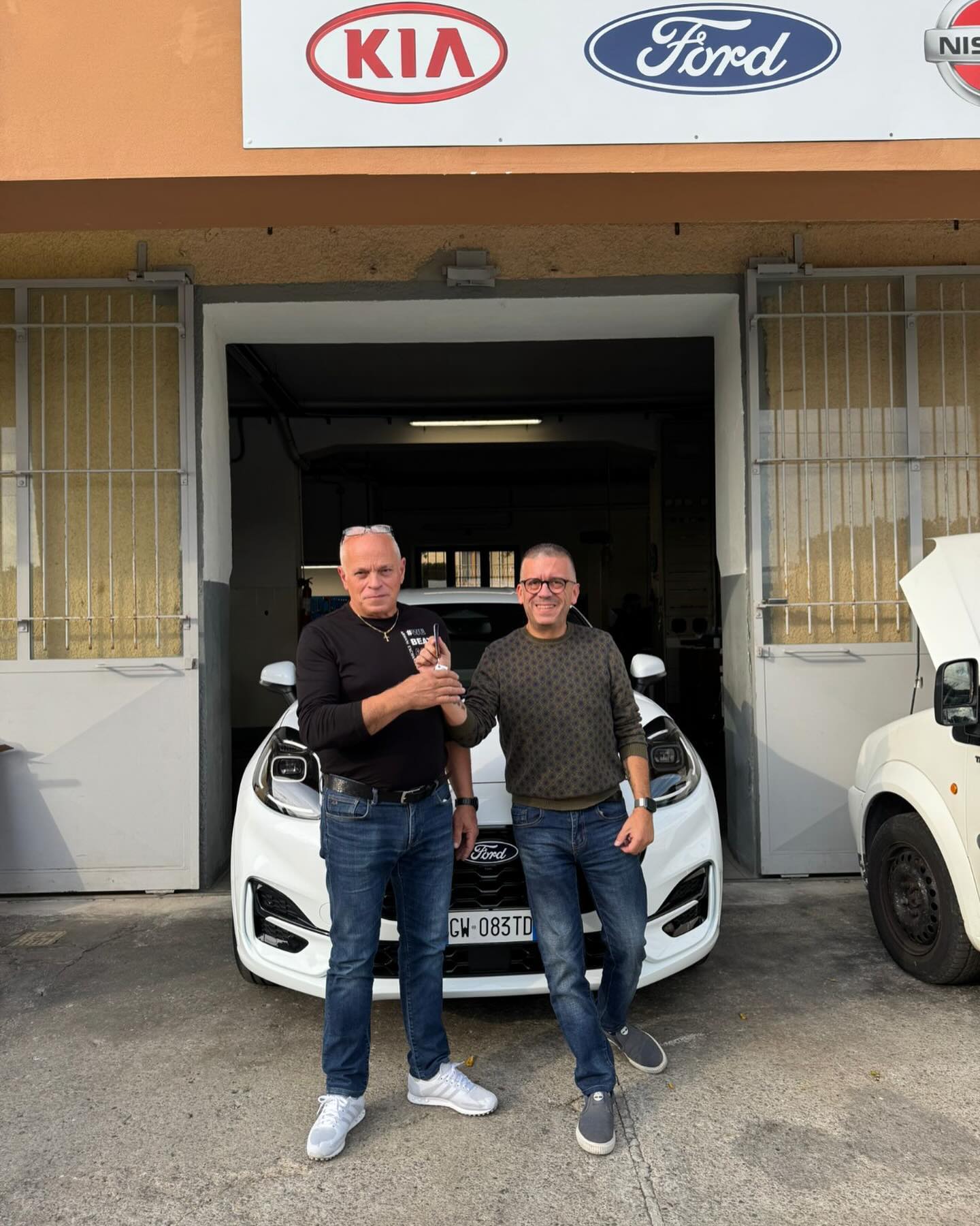 Consegna in brevissimo tempo della nuova Ford Puma St-Line a Signor Francesco