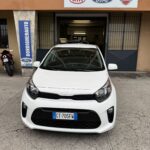 Silvia noleggia la nuovissima Kia Picanto 1.0 Urban Special Edition